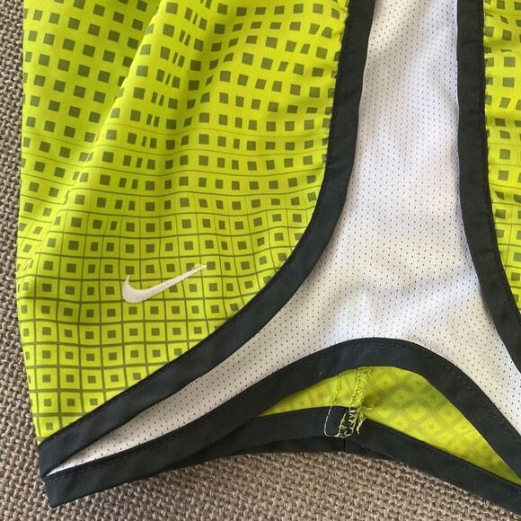 Nike Dri-Fit Neon Green Athletic Shorts Size XS - Picture 8 of 12